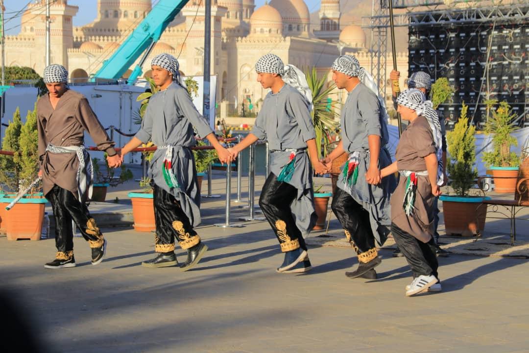 فرقة الدبكة الفلسطينية